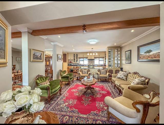 3 BEDROOM HOUSE FOR SALE IN MIDSTREAM ESTATE